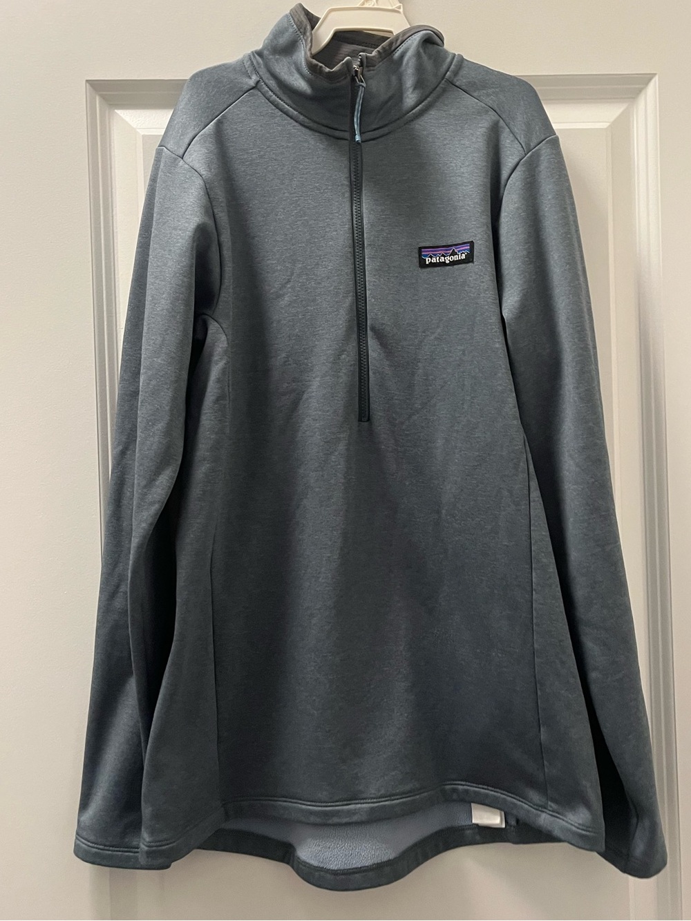 Patagonia 1/2 Zip in Gray